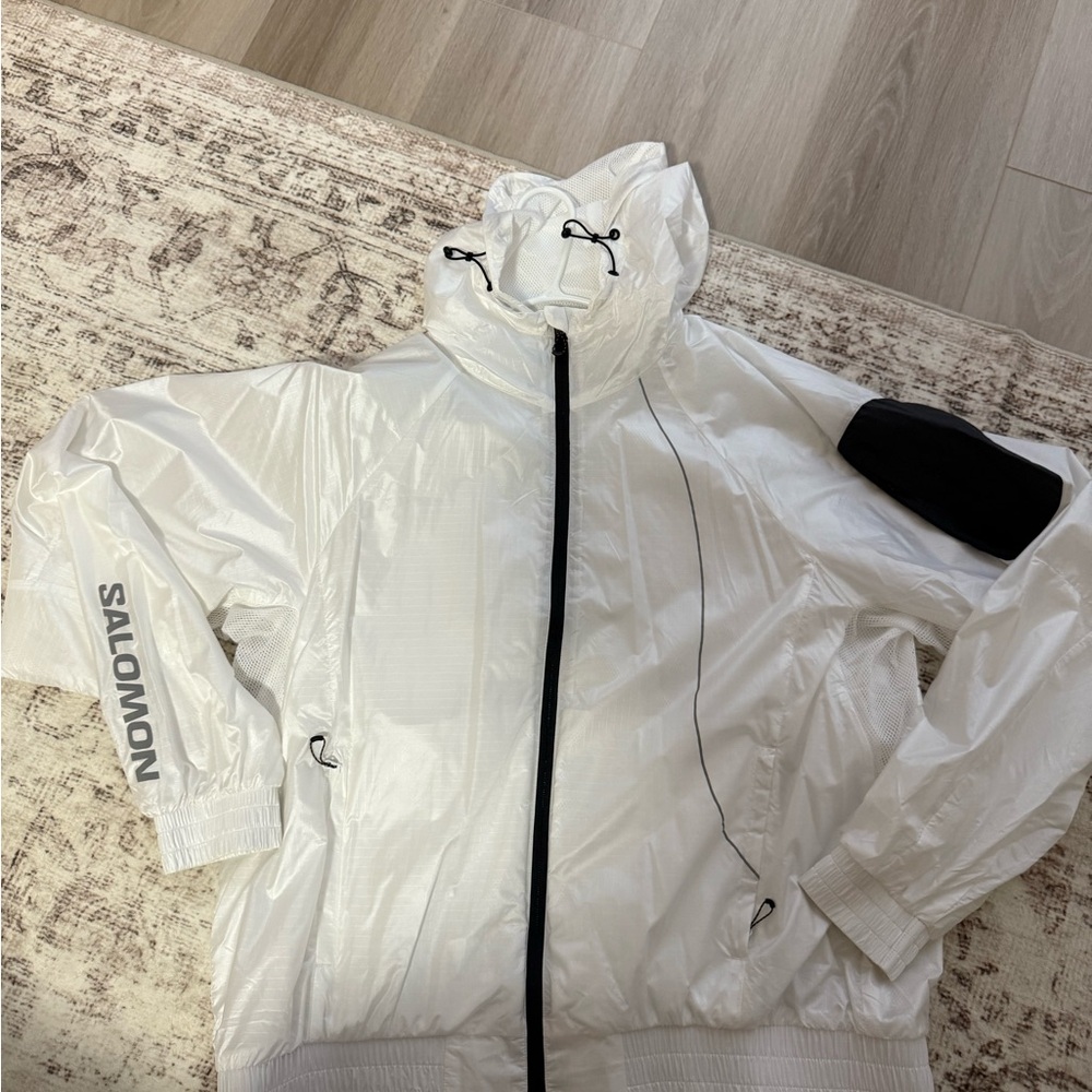 Salomon Women's White and Black Ski Jacket